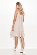 MILIA – beżowa sukienka z falbaną i wiązaniami