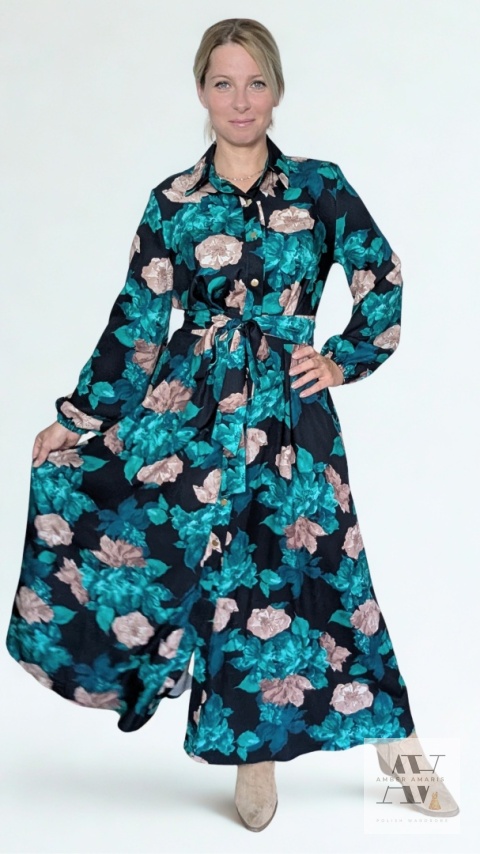 Długa sukienka ESTELLE w kwiaty – klasyka, która robi wrażenie