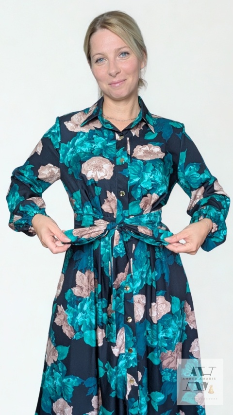 Długa sukienka ESTELLE w kwiaty – klasyka, która robi wrażenie