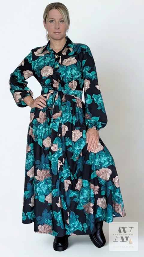 Długa sukienka ESTELLE w kwiaty – klasyka, która robi wrażenie