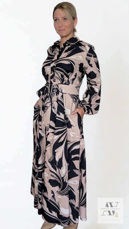 Długa sukienka ESTELLE w print – klasyka, która robi wrażenie