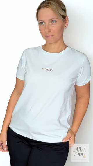 T-shirt WOMAN biały - klasyka w najlepszym wydaniu