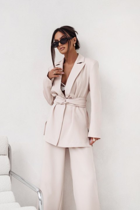 ELENA  L/XL beżowy garnitur damski – marynarka i spodnie