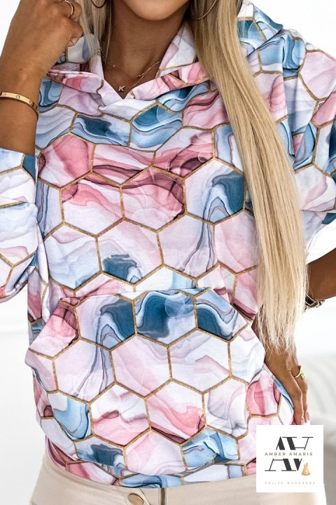 Bluza kangurka z kapturem - złote heksagony i różowo-błękitny marmur Bluza kangurka z kapturem - złote heksagony i różowo-błękitny marmur