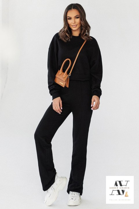 LAMIA Czarna krótka bluza LAMIA Czarna krótka bluza